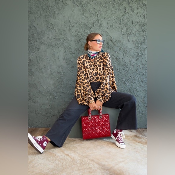 Walk on the Wild Side Blouse, Leopard 🐆 One Size - Picture 2 of 8